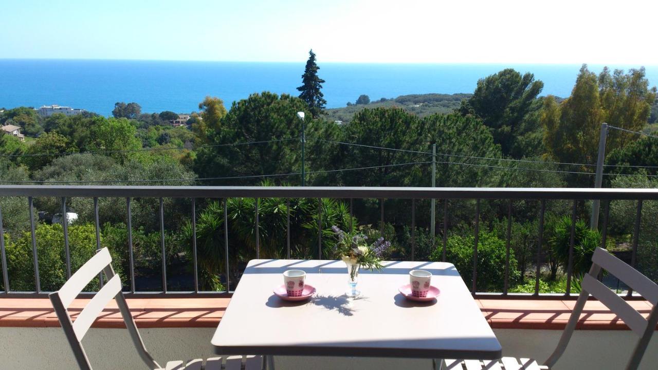 마리나디카메로타 Borgo Marinaro B&B 외부 사진
